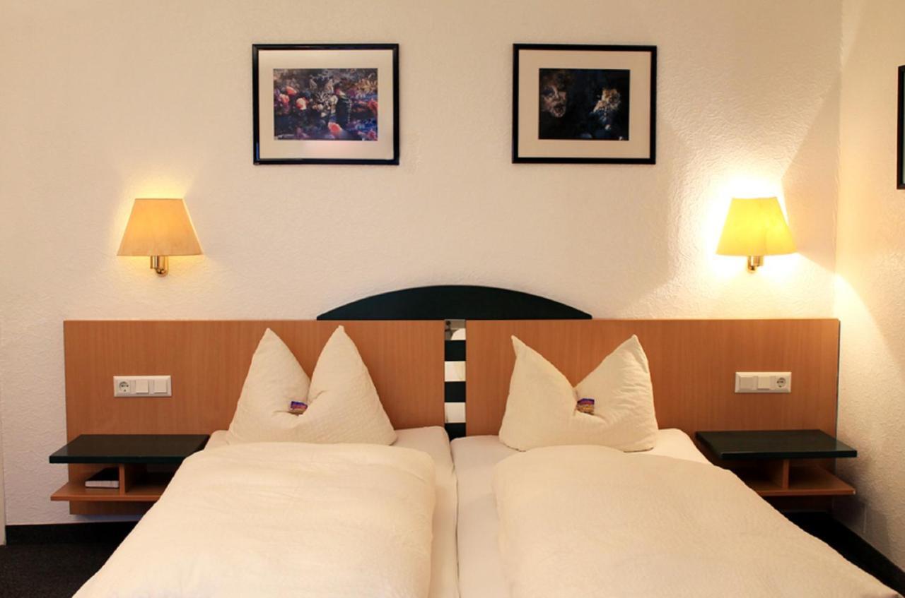 Hotel-Landgasthof Gruener Baum - Dittigheim Tauberbischofsheim Zewnętrze zdjęcie