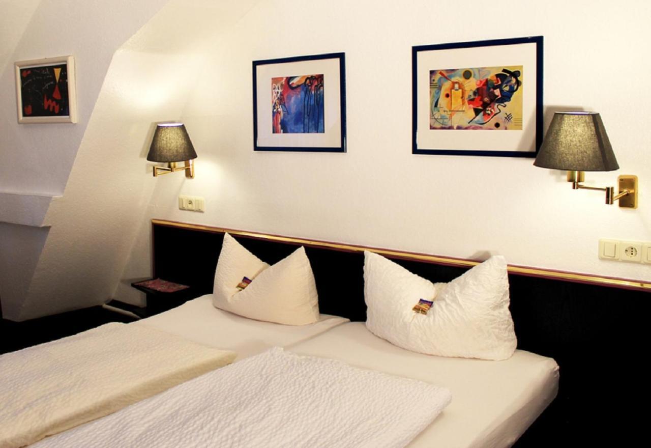 Hotel-Landgasthof Gruener Baum - Dittigheim Tauberbischofsheim Zewnętrze zdjęcie